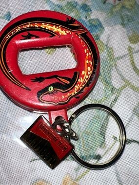Marlboro Red and Black lizard Adventure Team Keychain Tag